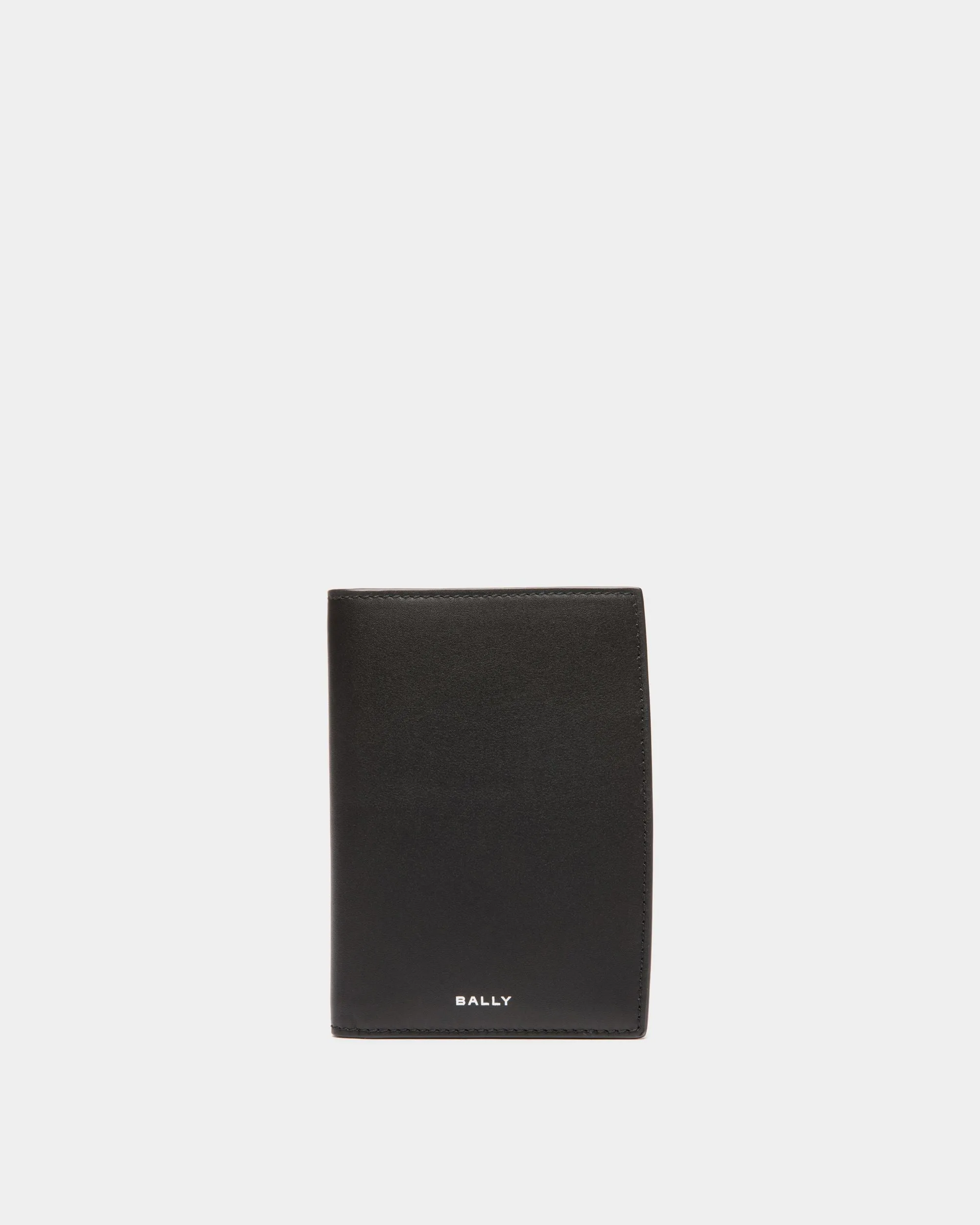 Deco Passport Case in Black Leather 