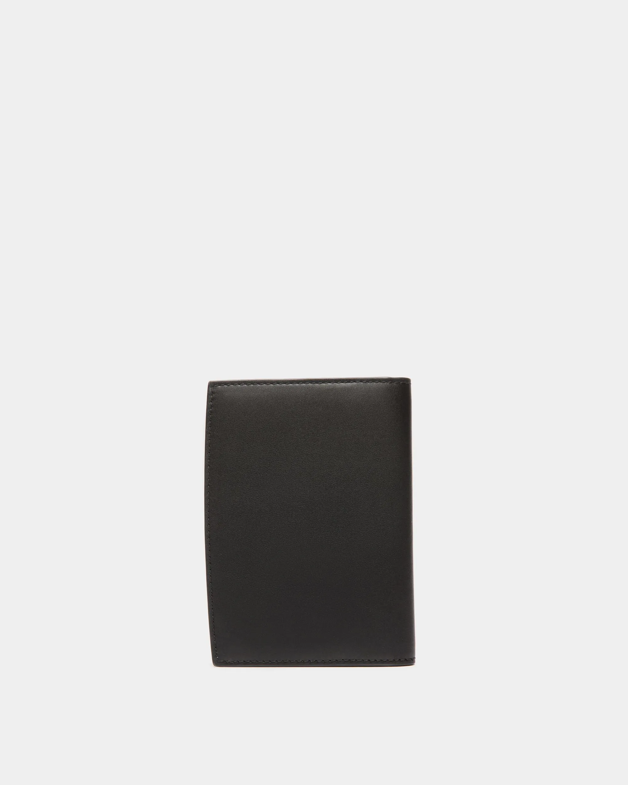 Deco Passport Case in Black Leather 