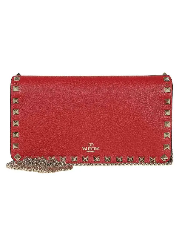 Valentino Garavani Rockstud pouch in grained calfskin