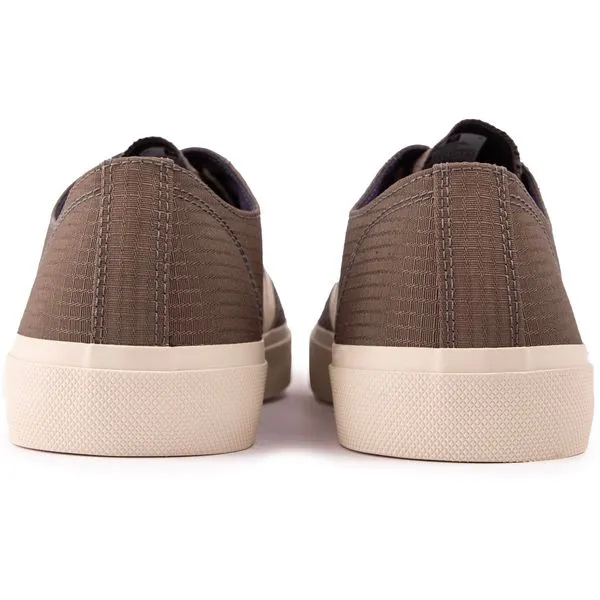 Veja Wata II Low Ripstop Trainers