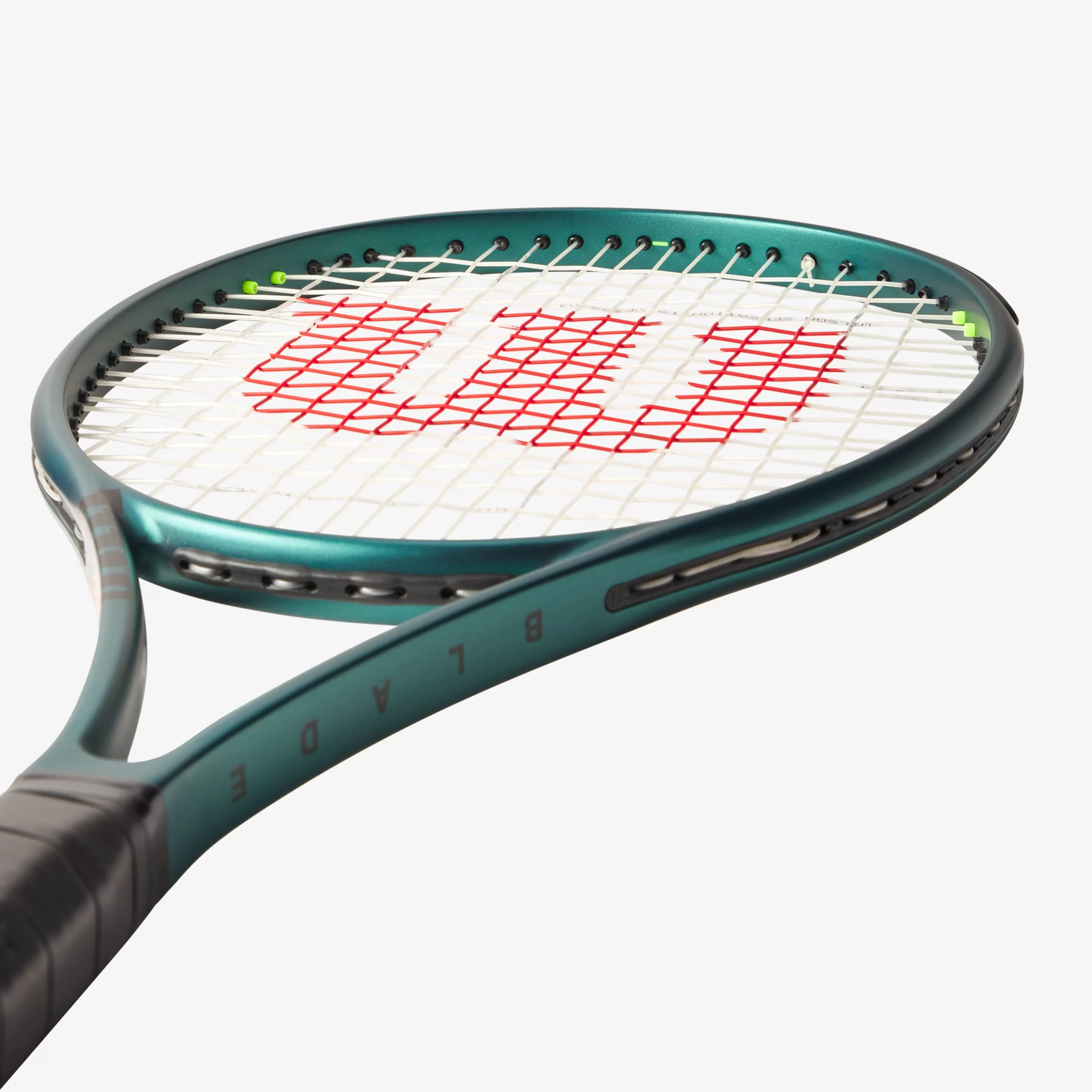 Wilson Blade 98 16x19 v9