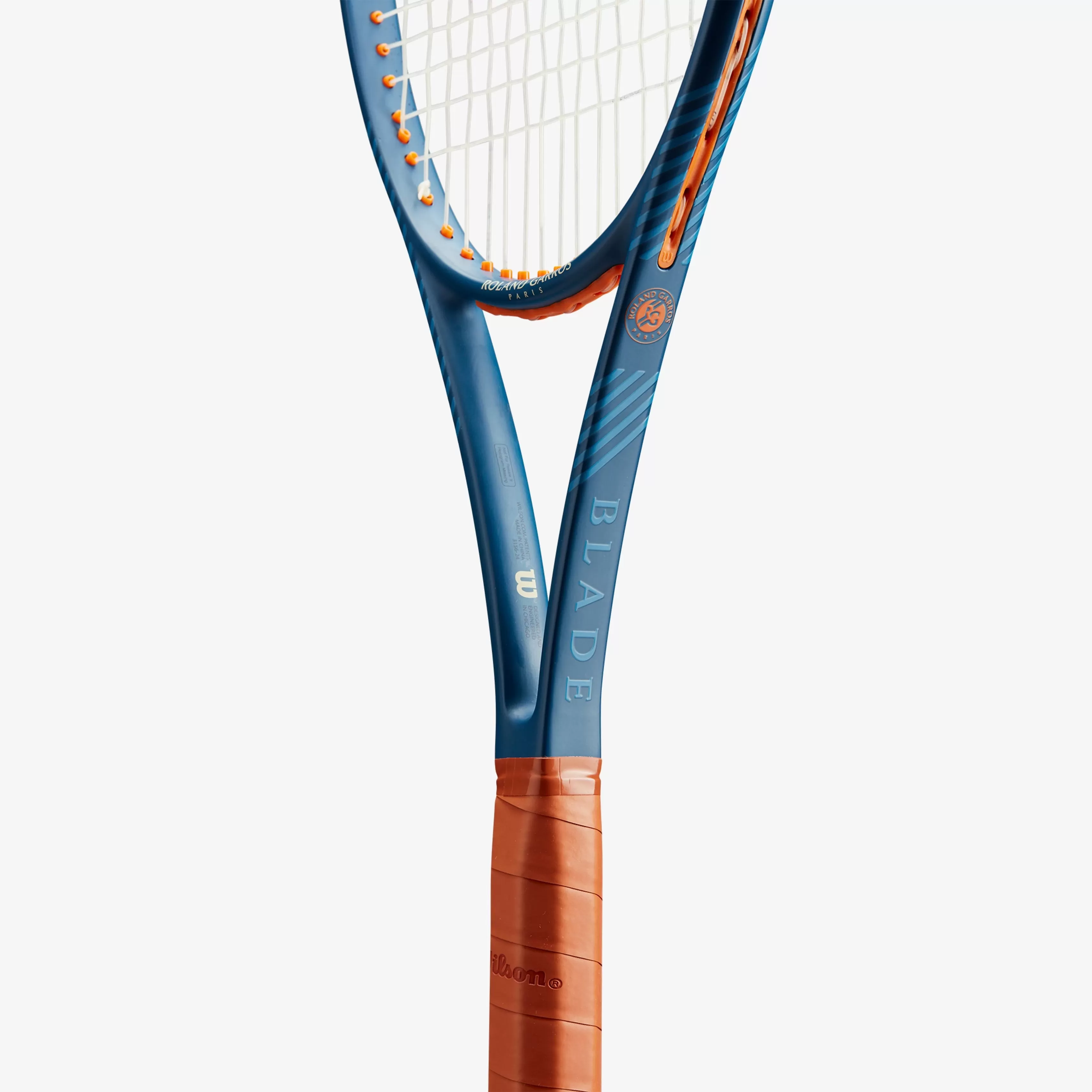 Wilson Clash 100 v2 Roland Garros