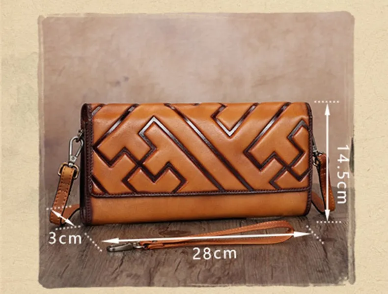 Women's Retro Style Leather Large Capacity Mobile Phone Purse